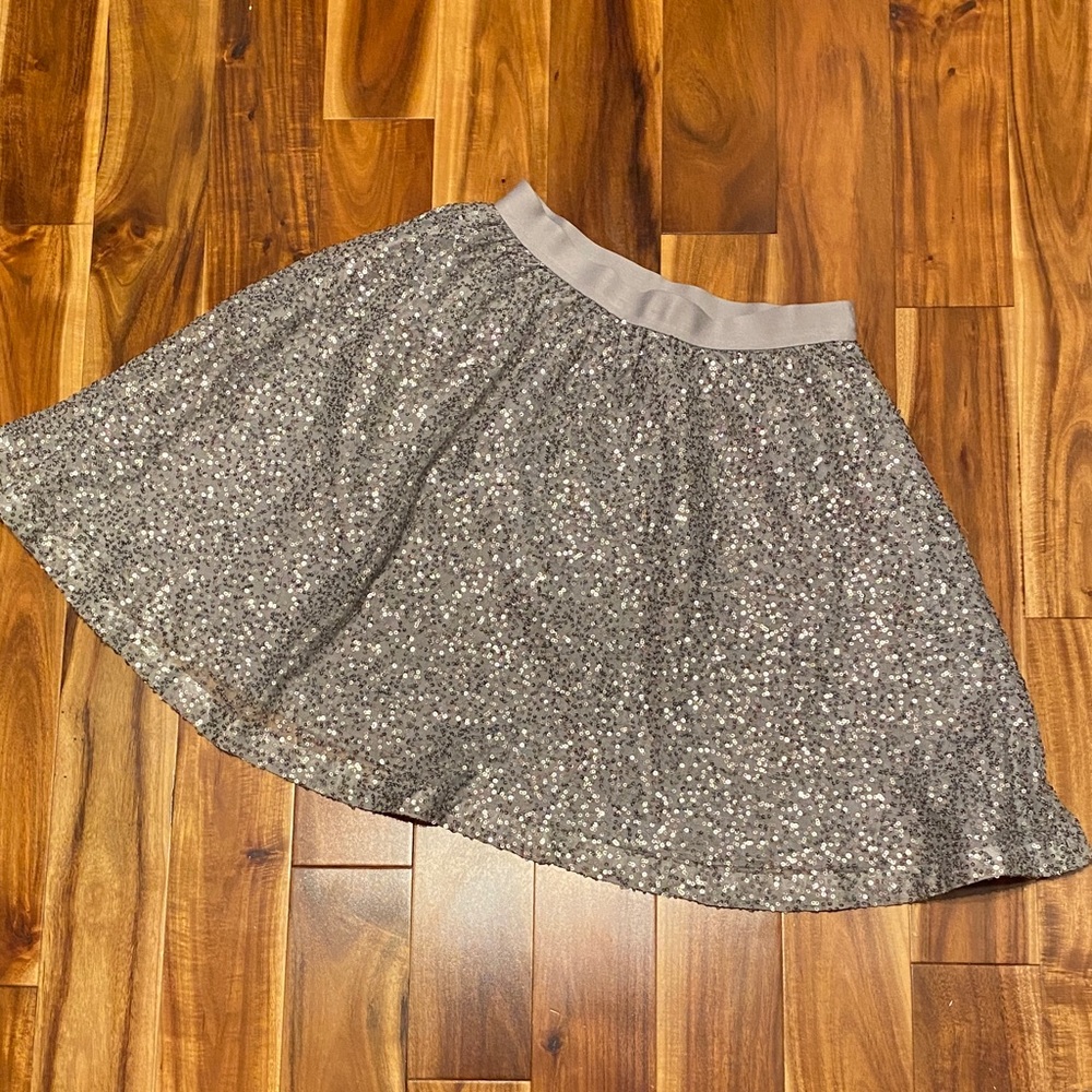 Like New GAP Size XXL (14-16) Girls Silver Glitter Skater Skirt
